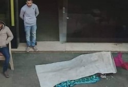 قساة القلوب.. وفاة سيدة أربعينية تجمدت من البرد على أبواب مبنى حكومي بالغربية