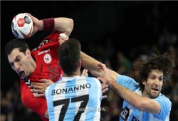 مصر تهزم الأرجنتين بصعوبة في مونديال اليد