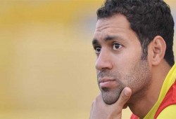 حسني عبد ربه يعلن إعتزال كرة القدم