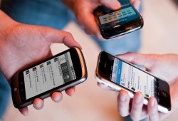 كيف تتحكم في إدمانك على استعمال الهاتف الجوال؟