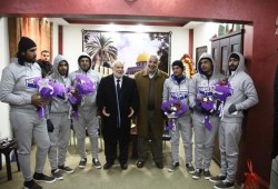 إعادة ستة صيادين مصريين تحطم قاربهم قبالة شواطئ قطاع غزة