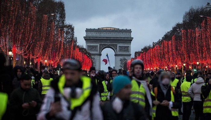 محتجو "السترات الصفراء" يحتشدون في باريس للأسبوع العاشر