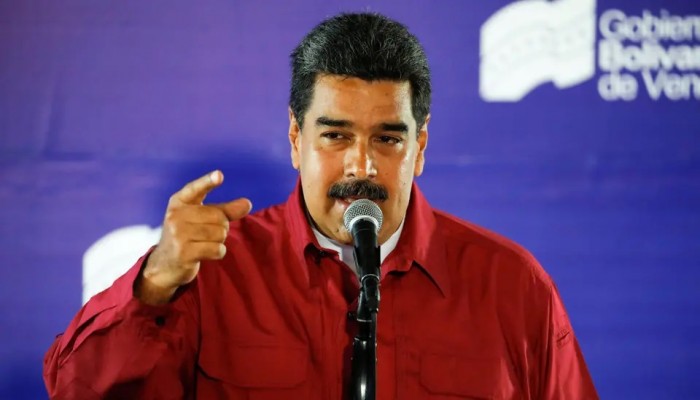 وزير دفاع فنزويلا: أؤكد وقوع انقلاب ضد الرئيس الشرعي مادورو