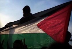 فلسطينيون في غزة يحتفلون بفوز قطر ببطولة أمم آسيا