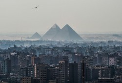 فنانتان شهيرتان تخلعان الحجاب بعد ربع قرن من ارتدائه