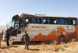 بالأسماء.. مصرع 3 وإصابة 19 فى حادث تصادم أتوبيسين بطريق شرم الشيخ