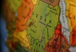 مدير المخابرات السودانية: لن نسمح بانزلاق البلاد إلى الفوضى