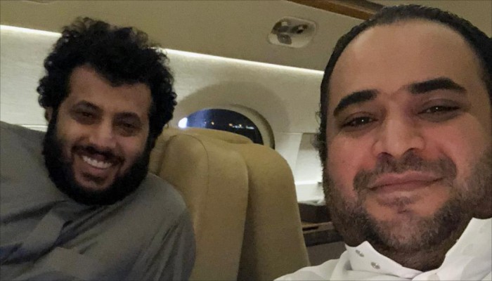 ماذا يفعل سعود القحطاني في أبو ظبي؟