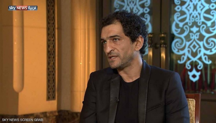 عمرو واكد ينتقد صمت المصريين على تعديلات برلمان السيسي لدستوره