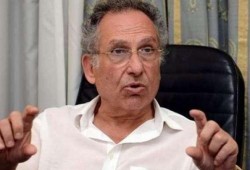 شرطة الانقلاب تحتجز الدكتور ممدوح حمزة