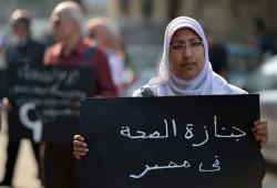 بسبب ضعف الرواتب والهجرة إلى الخارج…المستشفيات الحكومية بدون أطباء