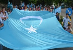 نيويورك تايمز: الصين تستخدم تكنولوجيا أمريكية لمراقبة مسلمي الأويغور