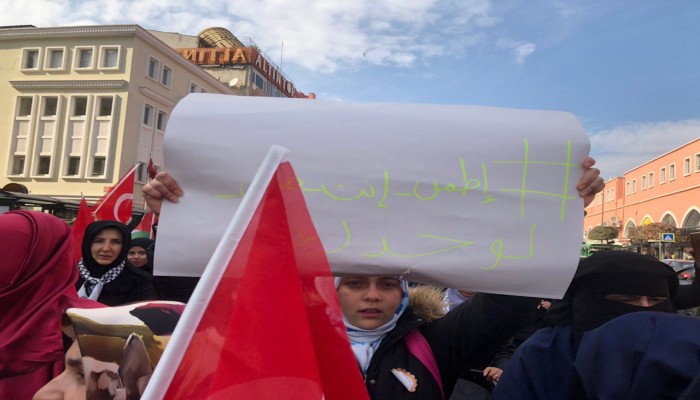 وقفة بإسطنبول تنعي شهداء محطة مصر وتندد بإعدام الشهداء التسعة