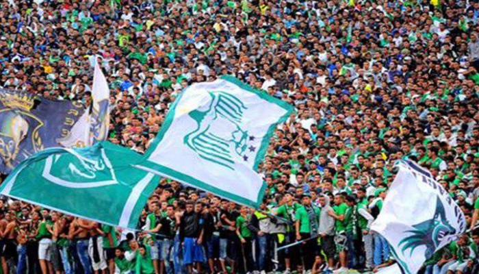 أولتراس "الرجاء المغربي" يستنكر إعدام الأبرياء بمصر