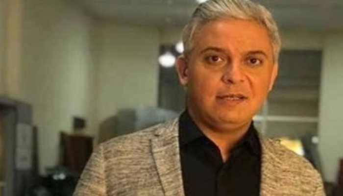 شرطة الانقلاب تدهم منازل أقارب الإعلامي معتز مطر