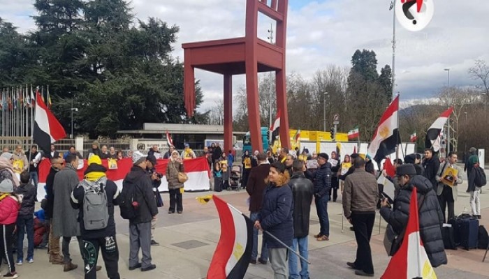 وقفة أمام مقر الامم المتحدة بـ”جنيف” رفضا لجرائم عصابة الانقلاب