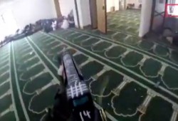 وكأنه يمارس لعبة إلكترونية.. وقائع مذبحة جامع النور في نيوزيلندا
