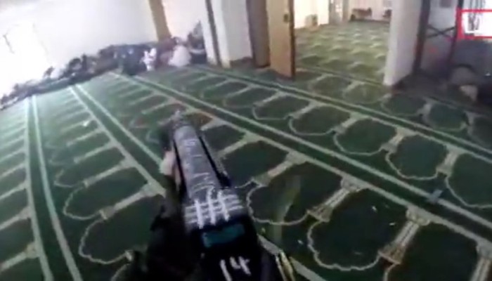 وكأنه يمارس لعبة إلكترونية.. وقائع مذبحة جامع النور في نيوزيلندا
