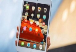 في خطوة مفاجأة.. آبل توقف إنتاج شاحنها اللاسلكي