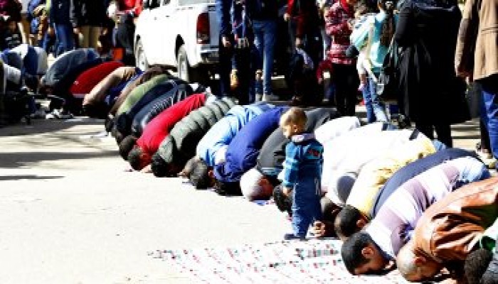 عاطل يقتل إمام مسجد أثناء أداء صلاة الجمعة بالهرم
