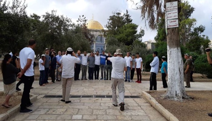 107 مستوطنين يقتحمون المسجد الأقصى