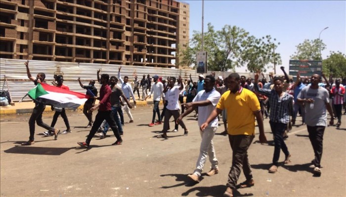 "أطباء السودان": مقتل متظاهر بالرصاص في مدينة أم درمان‎ غربي الخرطوم