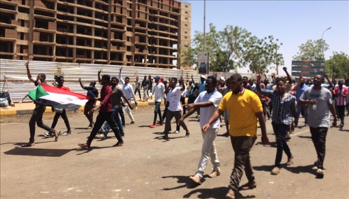 "أطباء السودان": مقتل متظاهر بالرصاص في مدينة أم درمان‎ غربي الخرطوم
