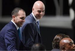 أمير ينصح الفيفا بشأن مشاركة دول الحصار في تنظيم مونديال قطر