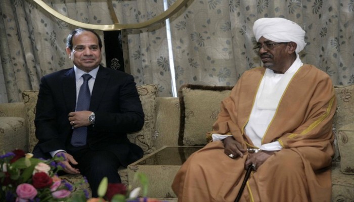 لماذا يقلق السيسي من الاحتجاج الشعبي في السودان؟