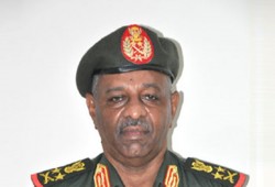 "العسكري" بالسودان يعيد تشكيل هيئة الأركان ويعين رئيسا لها