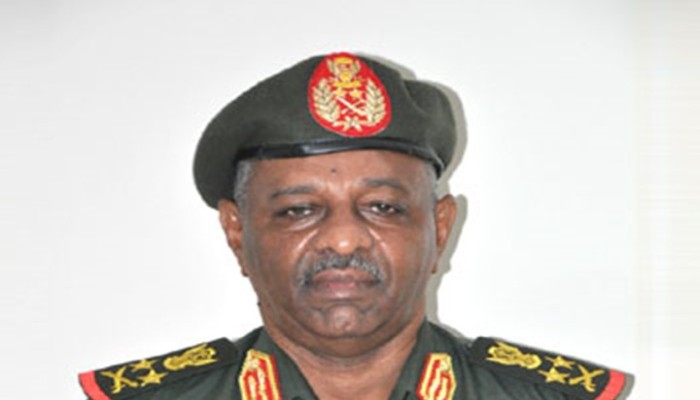 "العسكري" بالسودان يعيد تشكيل هيئة الأركان ويعين رئيسا لها
