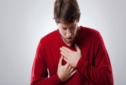 هكذا تتخلص من آلام التهاب المعدة