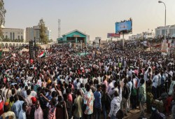 قوى التغيير تصعّد ضد المجلس العسكري بالسودان