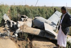 اليمن.. معارك ونزوح بالضالع والحوثيون يسقطون طائرة استطلاع سعودية
