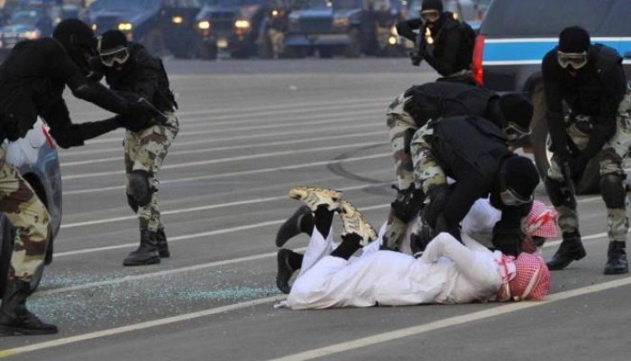 اعتقال 13 سعوديًا بزعم تخطيطهم لتنفيذ عملية إرهابية بالرياض
