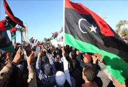 بريطانيا تدعو المجتمع الدولي لتوحيد صوته لوقف إطلاق النار بطرابلس