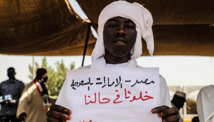 فايننشال تايمز: السعودية والإمارات ومصر تسعى لعرقلة الانتقال للحكم المدني بالسودان