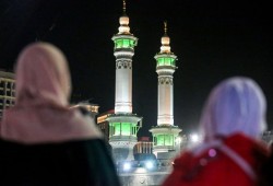 "#المحرومين_من_الحرمين".. حملة ضد "تسييس" المملكة للحج