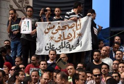 114 انتهاكا بحق الصحفيين في مصر الشهر الماضي