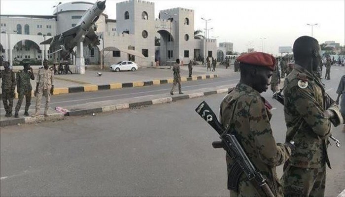 تجمع المهنيين السودانيين: "العسكري" يخطط لفض الاعتصام بالقوة