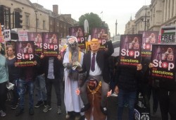 متظاهرون بلندن يطالبون ترامب بوقف إعدام "الدعاة الثلاثة"