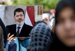 دعوات إلى مظاهرات في عموم مصر الجمعة بعد وفاة مرسي