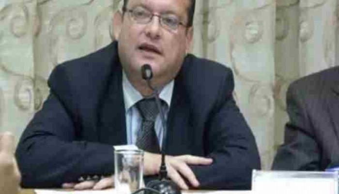 اعتقال زوجة نقيب أطباء الأسنان السابق لهتافها للرئيس الشهيد