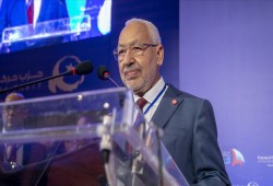 الغنوشي يحذر من "انفجار اجتماعي" بتونس جراء الفقر