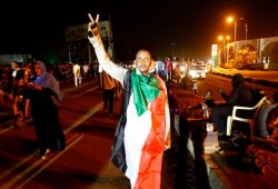 قوات "حميدتي" تفض بالقوة ندوة لـ"التغيير".. ومظاهرات ليلية