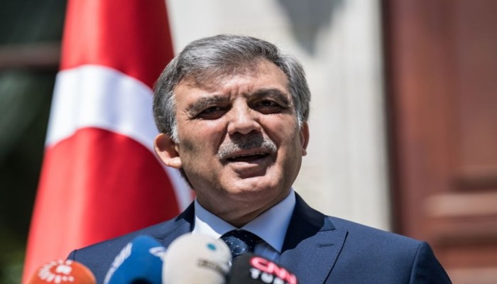 عبد الله جول أخبر أردوغان نيته تأسيس حزب جديد.. وأوغلو ينتظر
