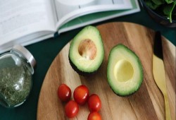 أطعمة تمنحك السعادة