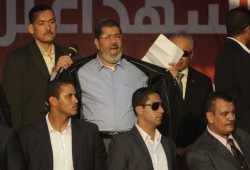"مكملين" تبث أول فيلم وثائقي عن وفاة الرئيس مرسي