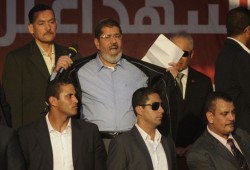 "مكملين" تبث أول فيلم وثائقي عن وفاة الرئيس مرسي