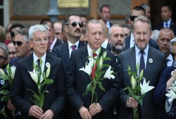 أردوغان: التاريخ لن ينسى الإبادة الجماعية في "سربرينيتسا" إطلاقا